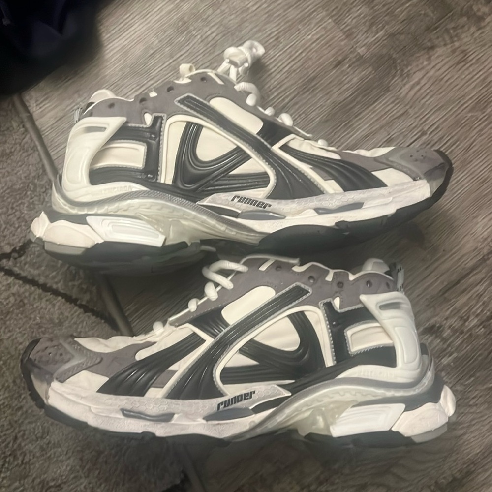 Balenciaga Runner Grey